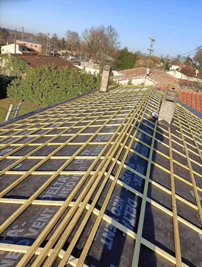 Étanchéité avec écran sous toiture à Nîmes